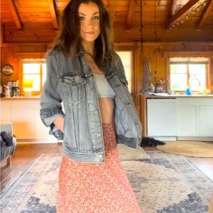 Black Denim Levi’s Jacket Size Medium!